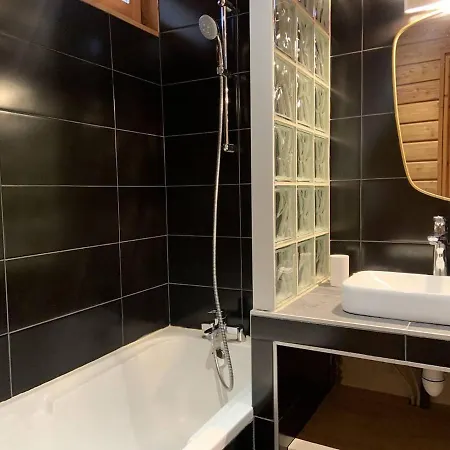 - Justine - Duplex For Up To 15 People Amazing Location * Alpe d'Huez